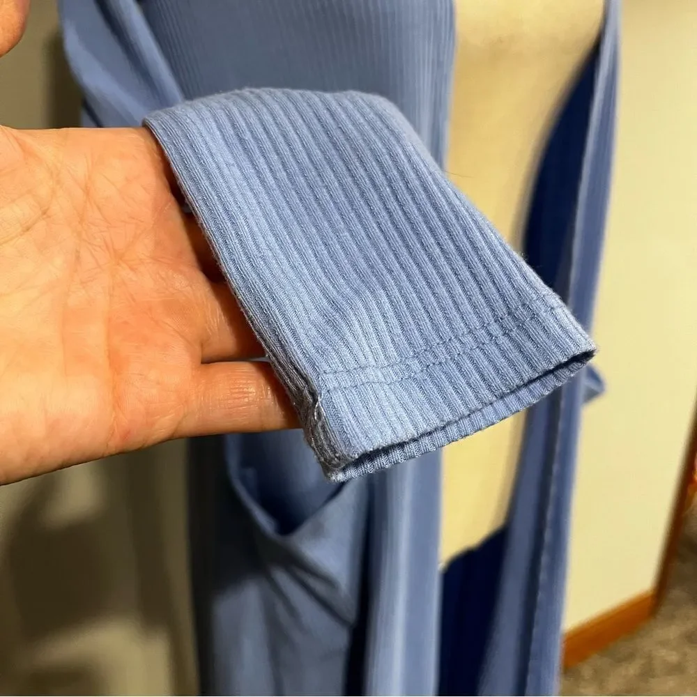 LuLaRoe‎ pale blue Long sleeve cardigan / duster with pockets - Picture 4 of 12